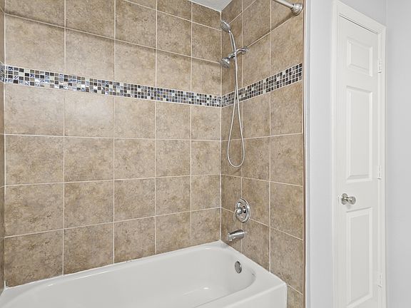5th image of 6548 Swissco Dr #1-612-1