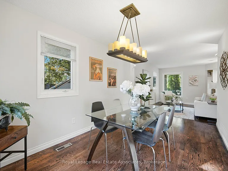 1308 Valerie Cres — Photo 8