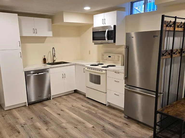 64 Brookshire Cir — Photo 6
