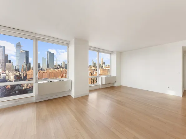 450 West 17th Street image 15 of 18