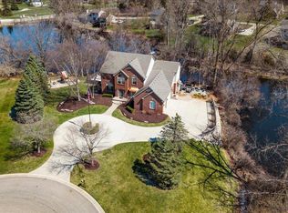 13000 Riviera Ct, South Lyon, MI 48178