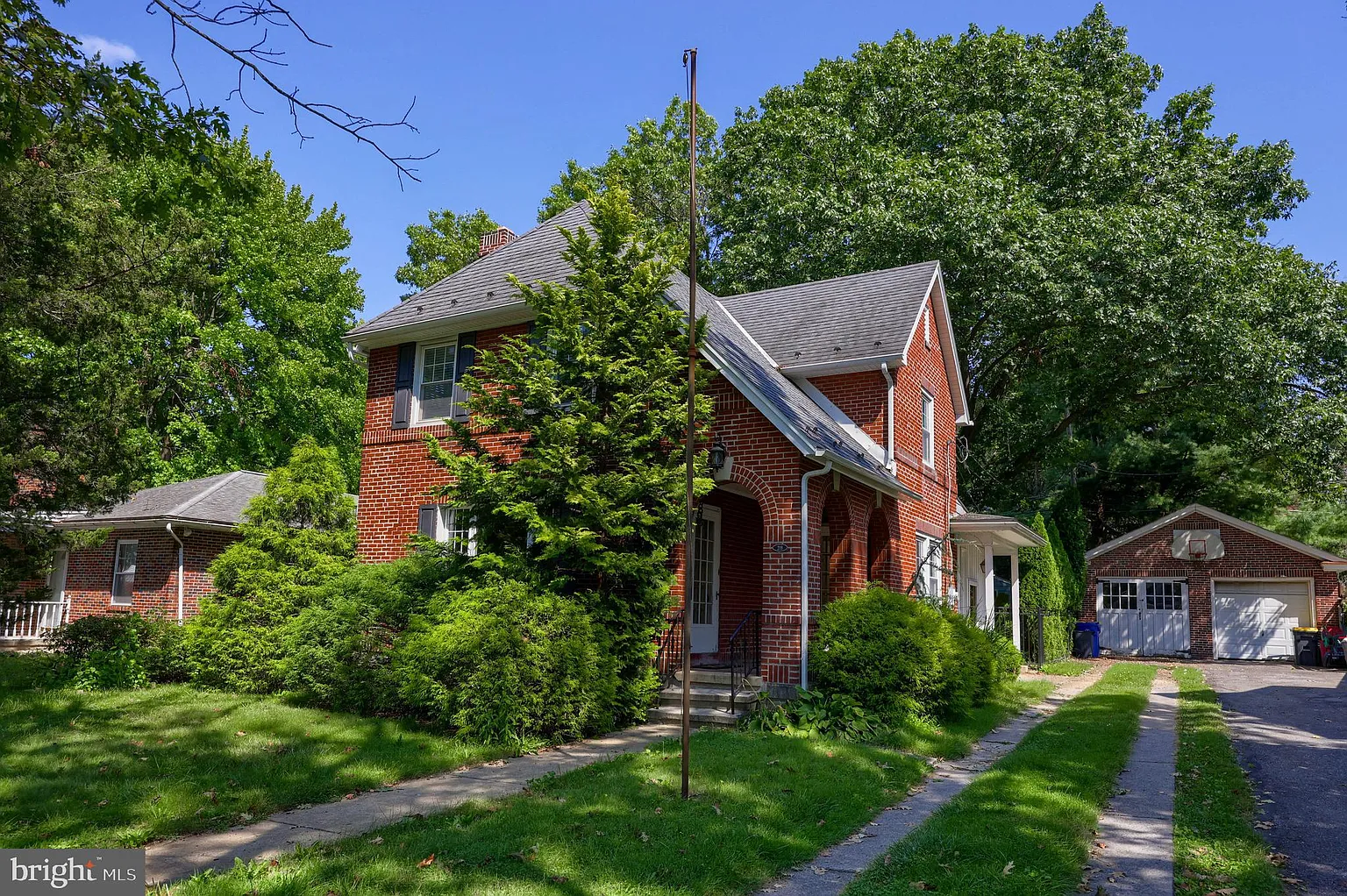 219 Stitzer Ave photo 1