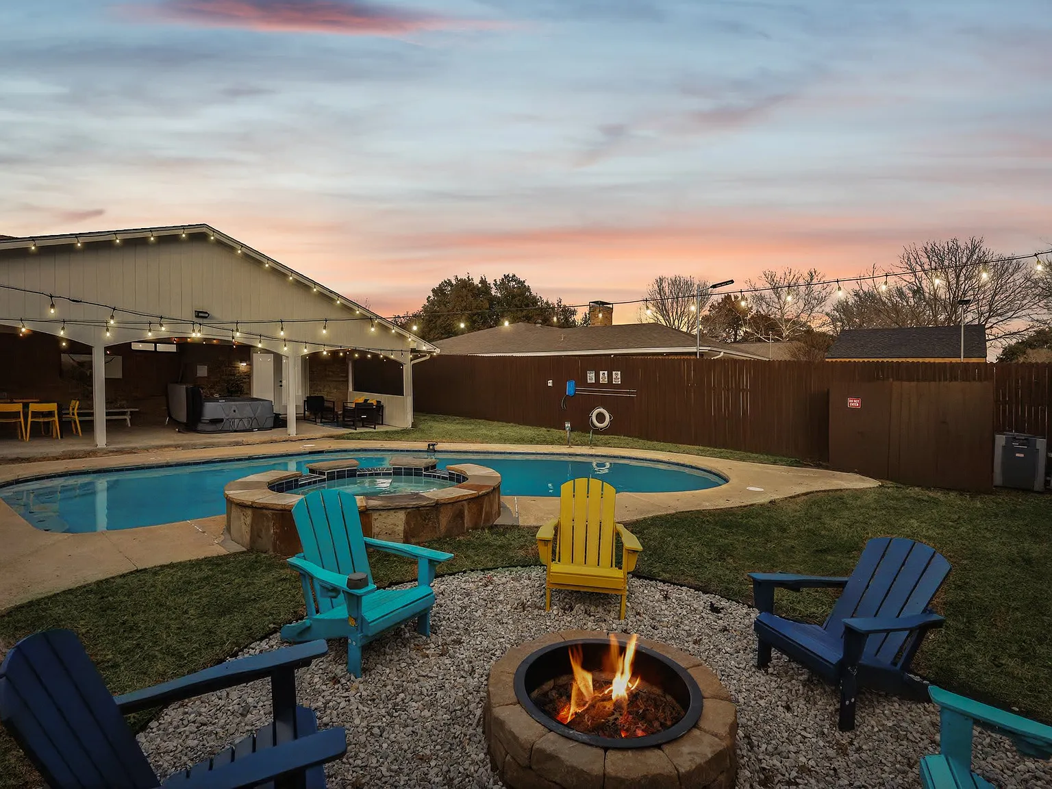 4 bed, 2078 sqft, $8,750 — Photo 3