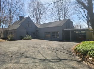 799 Forest Rd, Northford, CT 06472