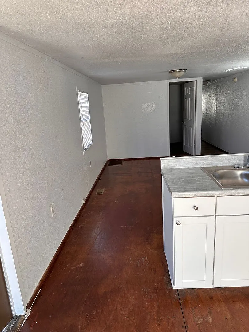 Great Location! 2-Bedroom/ 1-Bath - Mary Esther - Close To Hurlburt Field - 208 Spruce Street - L... — Photo 4
