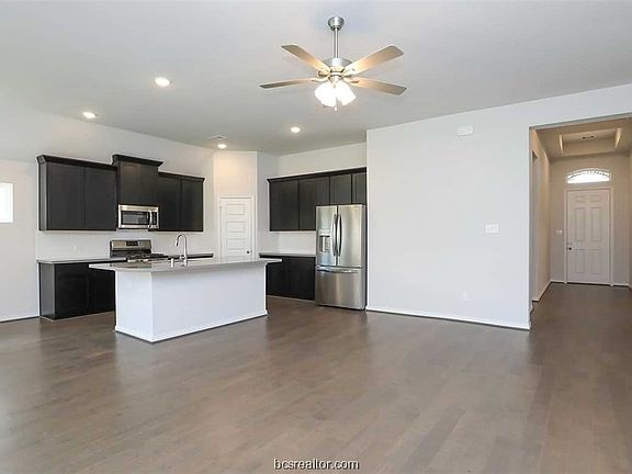 4th image of 1282 Gainesville Dr