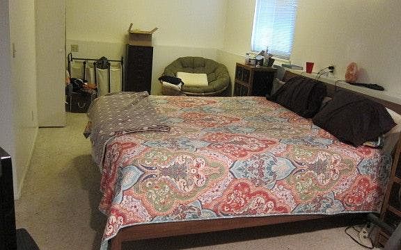 Lower floor large bedroom