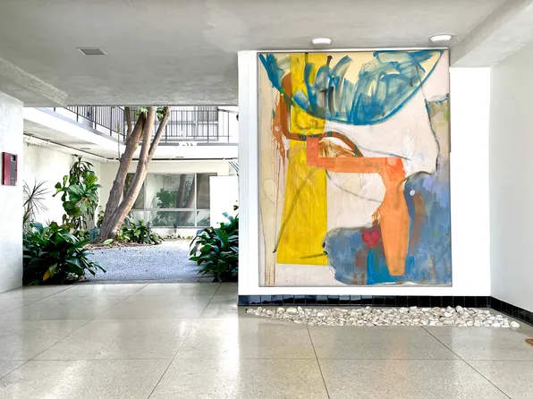 Townhouse Apartments