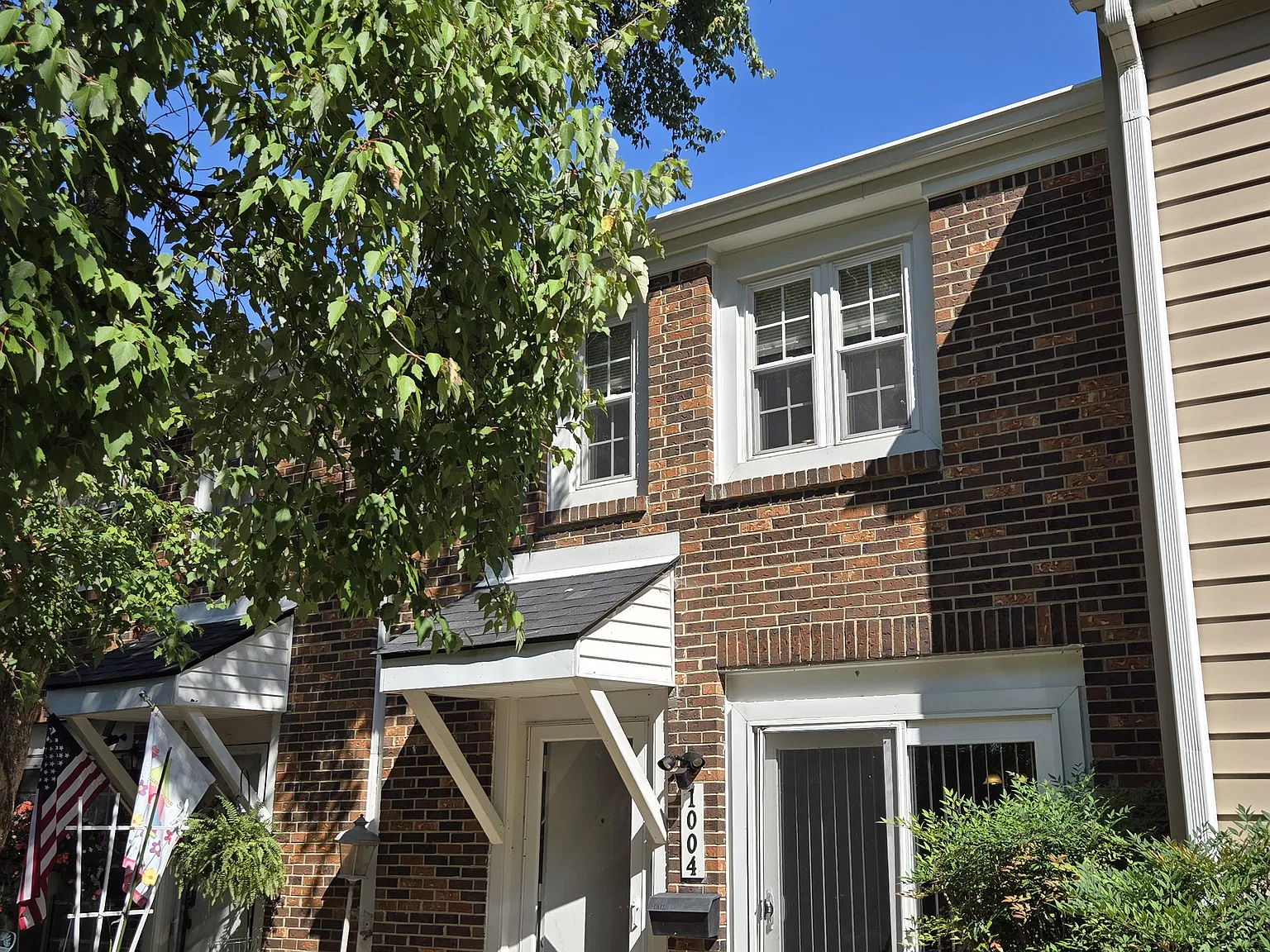 2 bed, 1116 sqft, $1,875 — Photo 1
