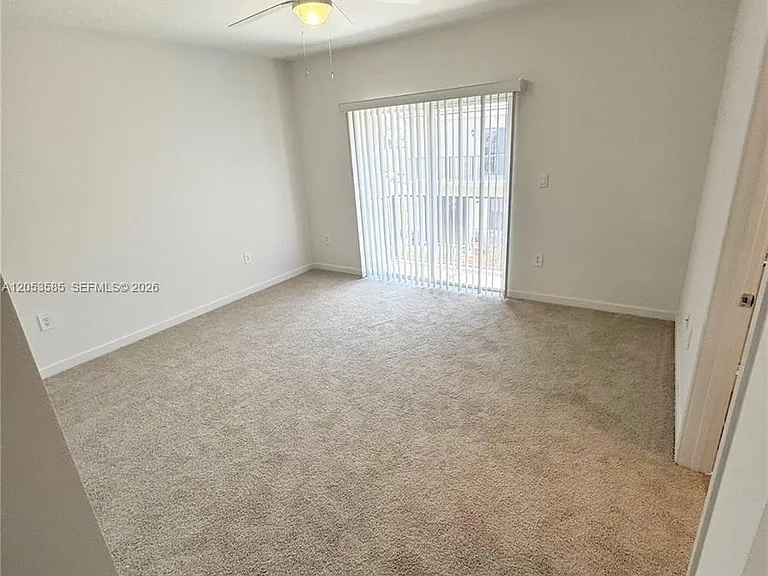 120 NE 13th Ter #120 — Photo 27