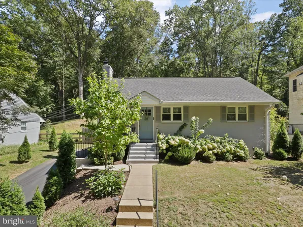 7103 Valleycrest Blvd, Annandale, VA 22003