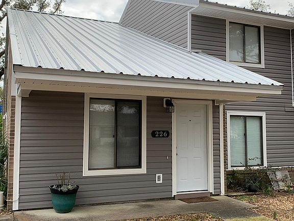 Updated roof, vinyl siding, and exterior doors