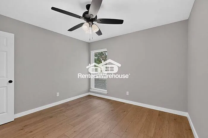 1207 Creekwood Ct — Photo 26