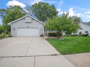 1815 Shelley Ln, De Pere, WI 54115