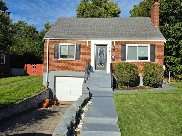 8253 Royal Heights Dr, Cincinnati, OH 45239