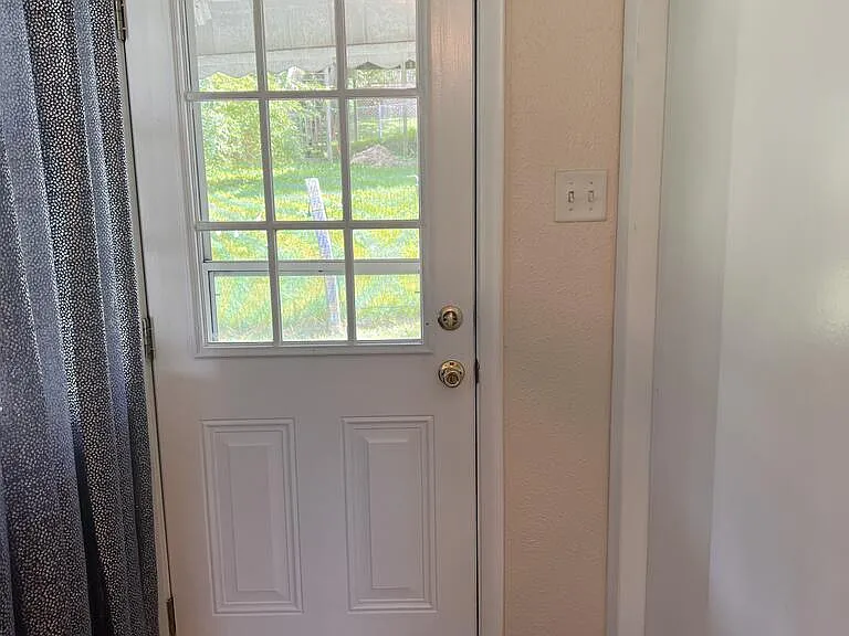 138 Work Dr — Photo 15