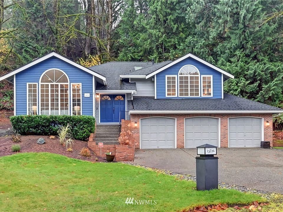 Better than new! This remarkable home has been remodeled to perfection. Exterior painted with Miller Evolution top of the line paint 5 years ago. New lifetime roof with transferable warranty, new skylights and gutters. New lighted driveway pillars/columns.