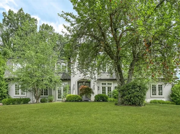 8 Jay Court, Monsey, NY 10952