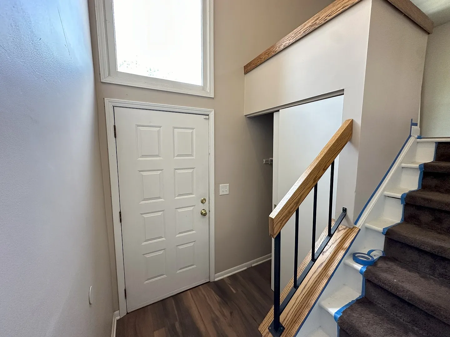 3 bed, 952 sqft, $2,300 — Photo 2