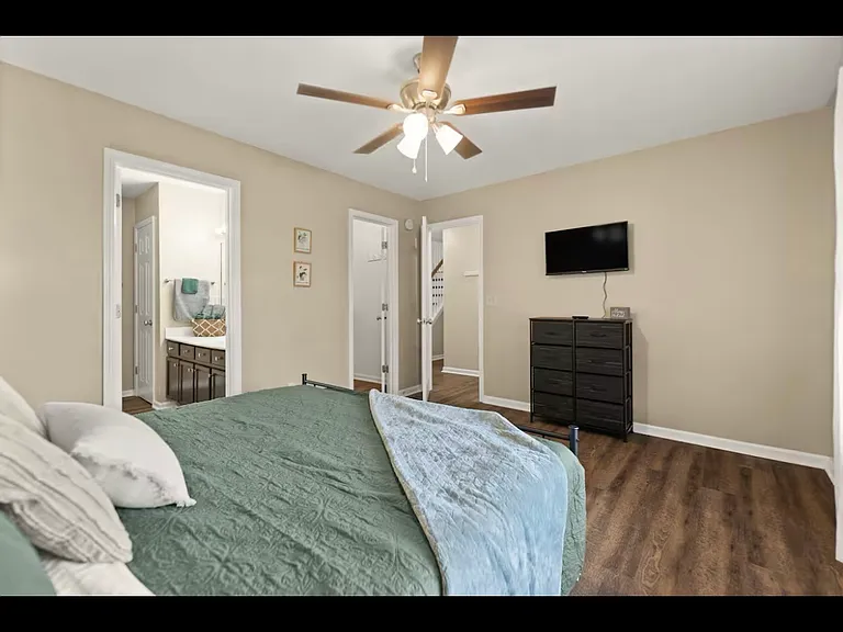 1409 Pleasant Ridge Dr — Photo 10