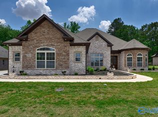 20727 Lakewood Dr, Athens, AL 35611