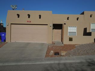 723 Hellenic Dr, Las Cruces, NM 88011