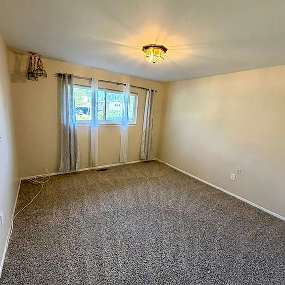5739 Willow Creek Dr — Photo 19