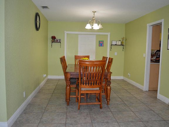 2nd image of 5059 Woodstone Cir N