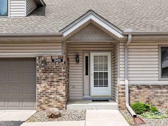 2nd image of 13410 Parkwood Dr