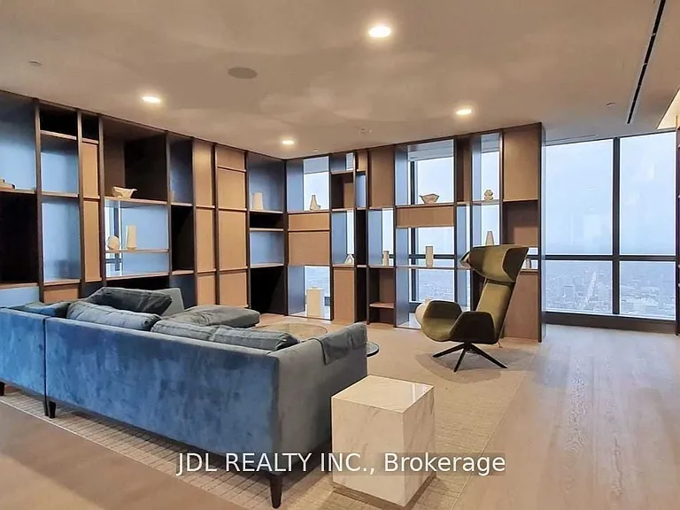 7 Grenville St #5102 — Photo 14