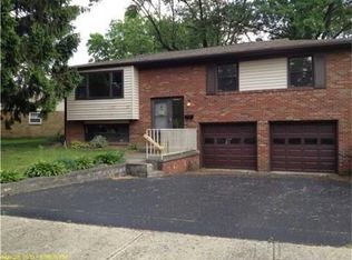 5605 Roche Dr, Columbus, OH 43229