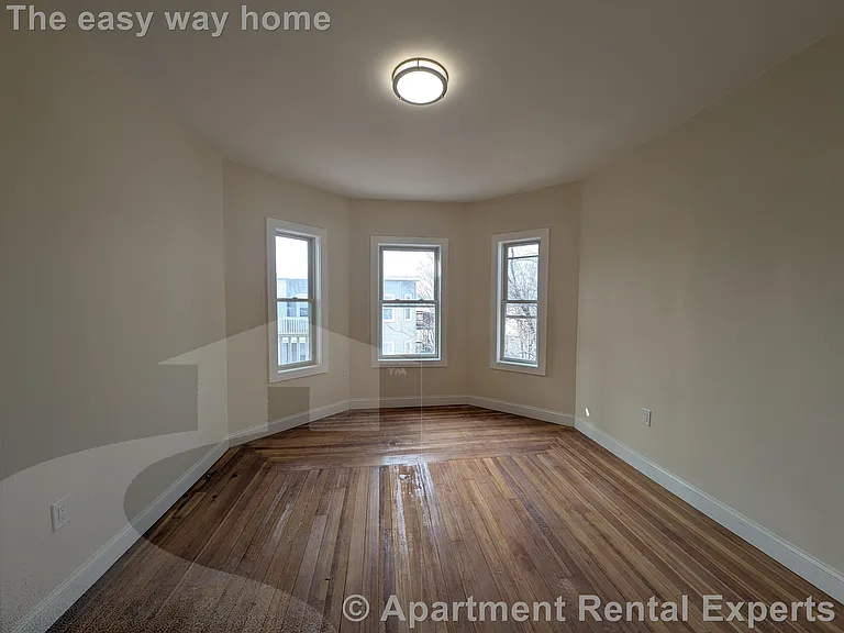5 Lowell Cir #3 — Photo 18