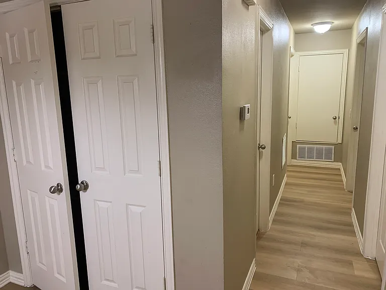 451 W Van Alstyne Pkwy — Photo 10