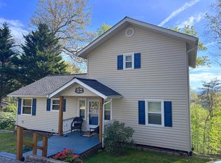 200 W Ridge Dr, Bryson City, NC 28713