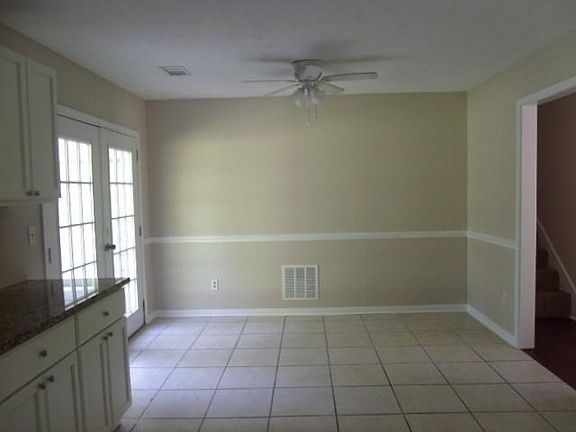 4th image of 3370 Grand Central Dr