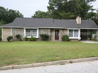 8655 Plumtree Dr, Riverdale, GA