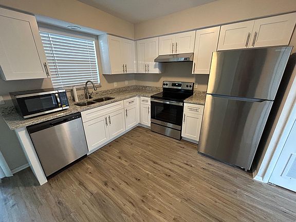 5th image of 10 Louisiana Ave