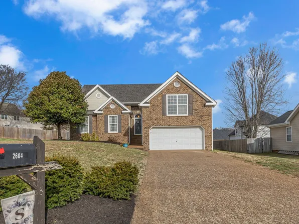 2604 Hansford Dr, Thompsons Station, TN 37179