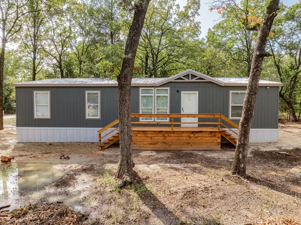 105 S Cherokee Shores Dr, Mabank, TX 75156