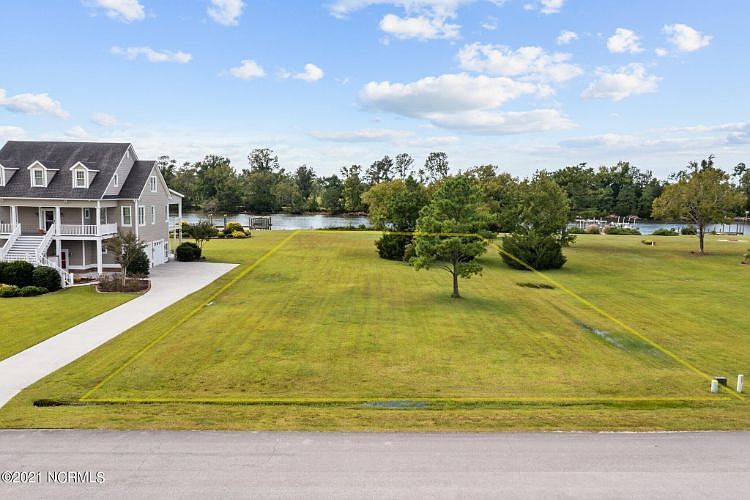1st image of 221 Gatsey Ln
