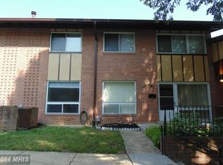 10141 Fair Woods Dr, Fairfax, VA 22030