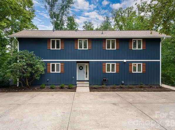 93 White Pine Dr, Fletcher, NC 28732
