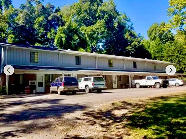 638 Melrose Dr, Bassett, VA 24055