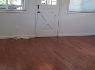 10404 40th Ave SW, Seattle, WA 98146