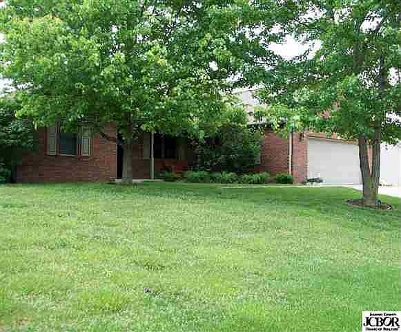 1st image of 270 Hannah Ave