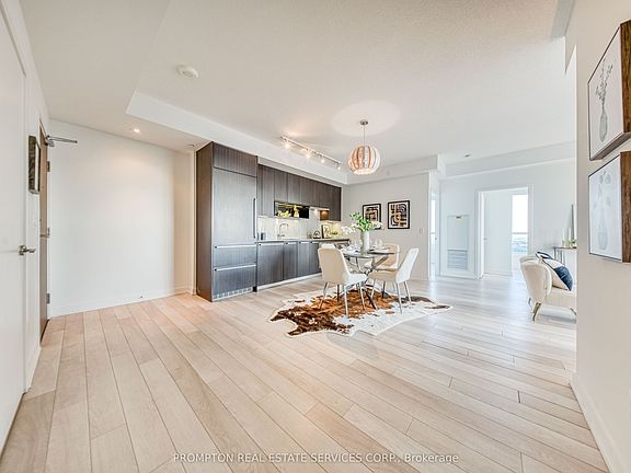5th image of 115 McMahon Dr #2511