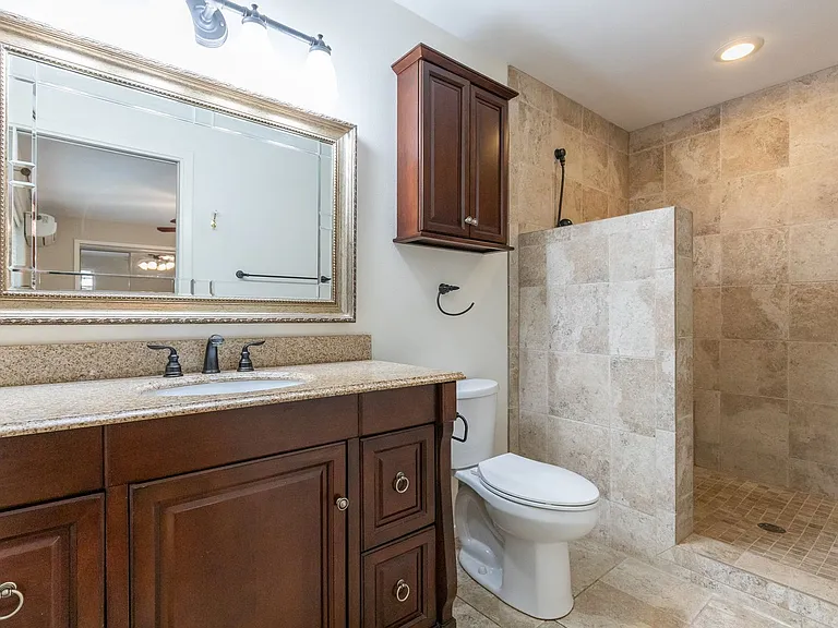 2250 Rim Rock Rd — Photo 21