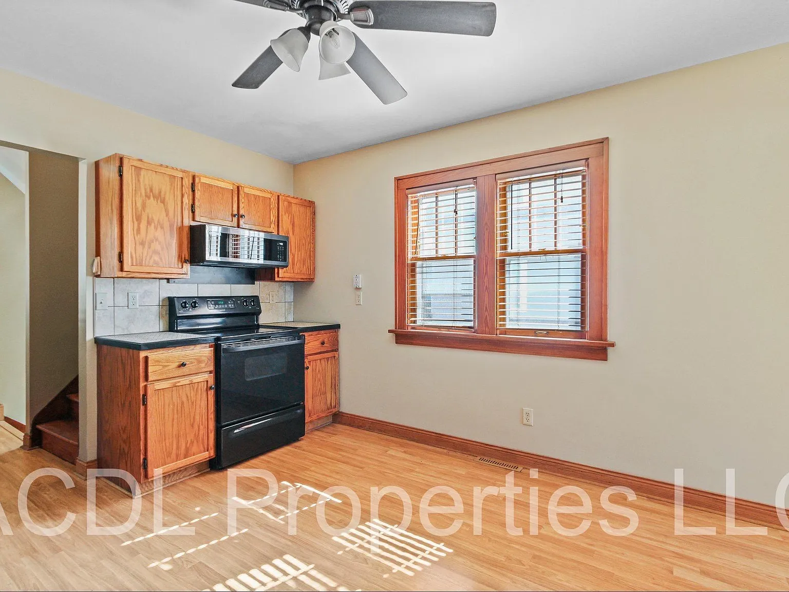 3 bed, 1200 sqft, $1,995 — Photo 4