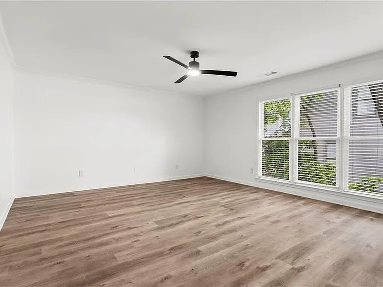1695 Spinnaker Dr — Photo 16
