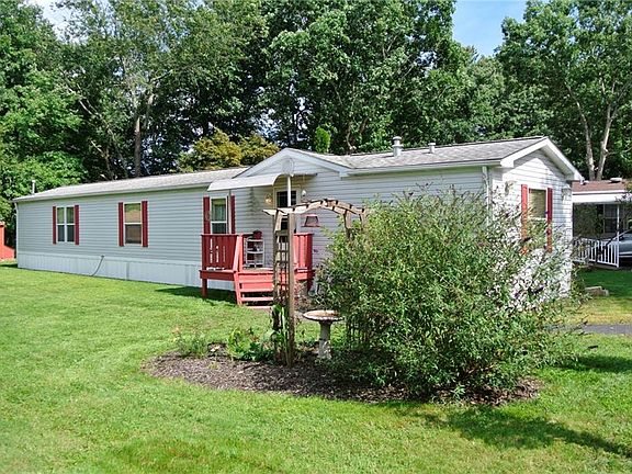4th image of 34 Kelly Ln